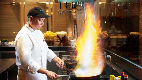 Amaya Food Gallery Malaysian Asian live station
