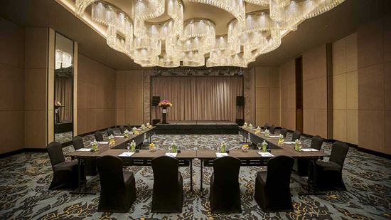Meeting Facility U-Shape Set-Up