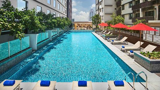 Swimming pool