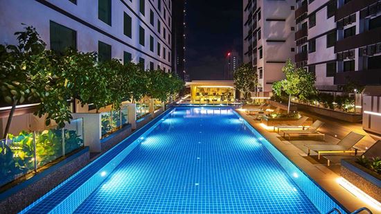 Swimming pool