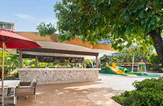 Aqua Eatery & Bar